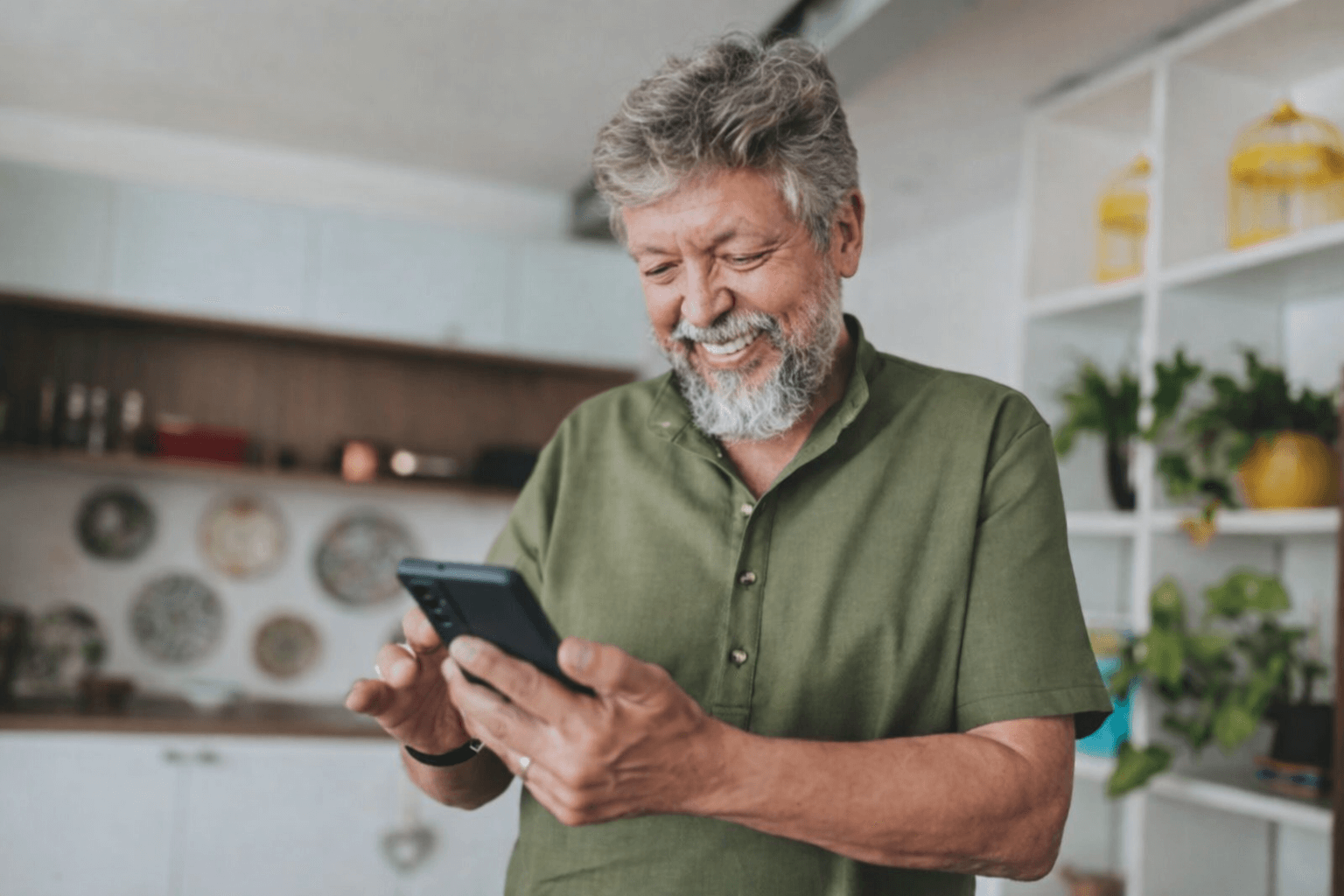 miglior smartphone per anziani sotto 150 facile da usare